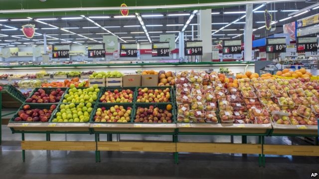 Россия ввела запрет на импорт товаров, в том числе сельскохозяйственной продукции, из Соединенных Штатов, Европы и других западных стран.