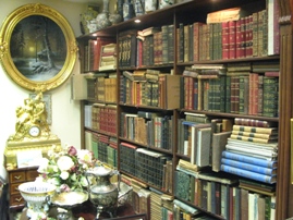 Букинистические магазины: современный бизнес на старинных книгах