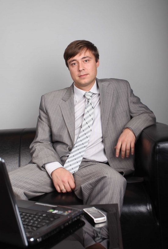 На фото Дмитрий Суханов