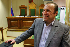 Шурин Юрия Лужкова Виктор Батурин признан виновным в мошенничестве 